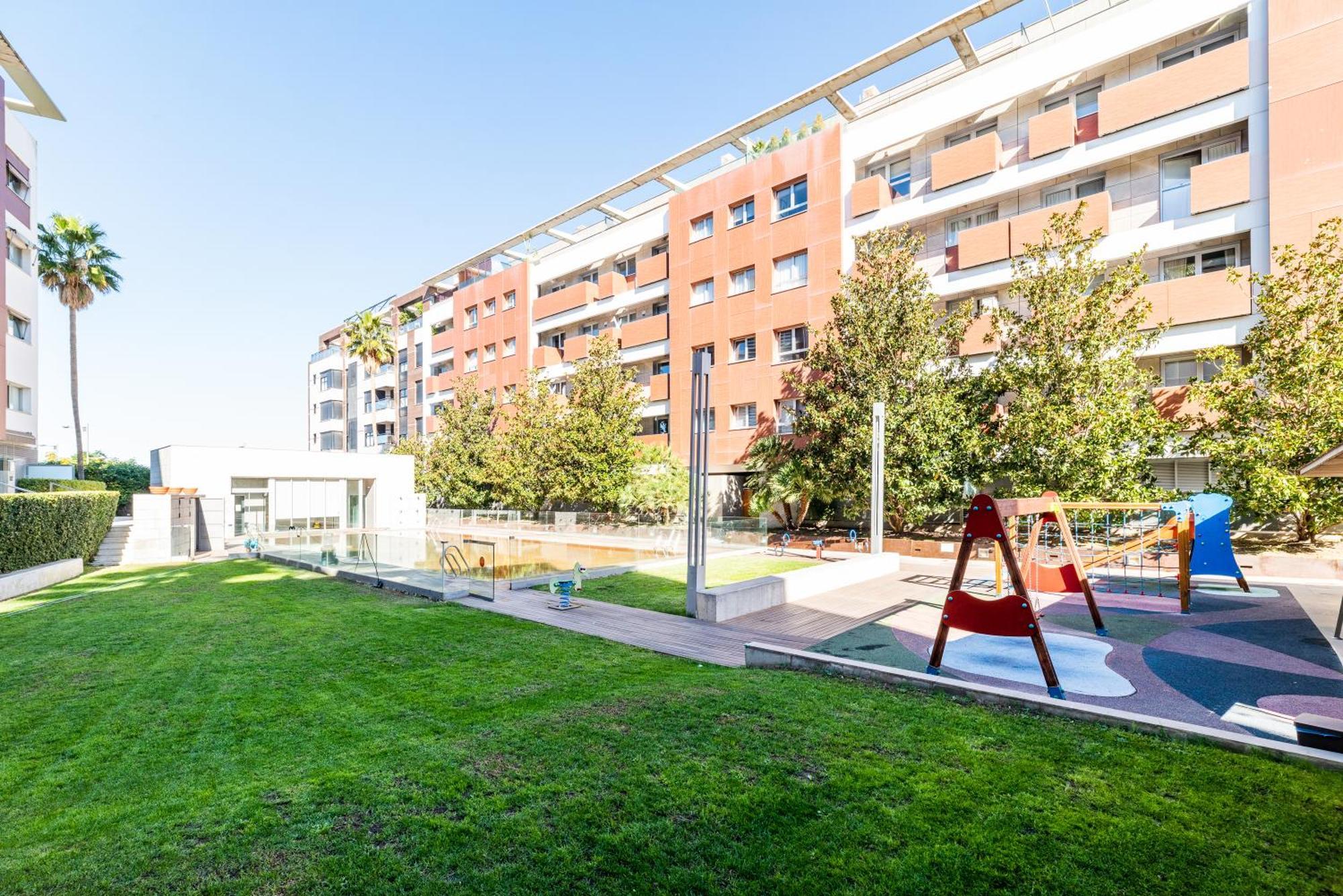 Tuguest Avenida De La Investigacion - Free Parking Apartment Granada Ngoại thất bức ảnh