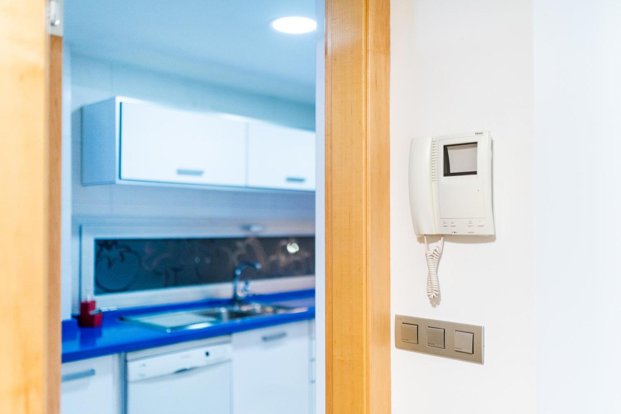 Tuguest Avenida De La Investigacion - Free Parking Apartment Granada Ngoại thất bức ảnh