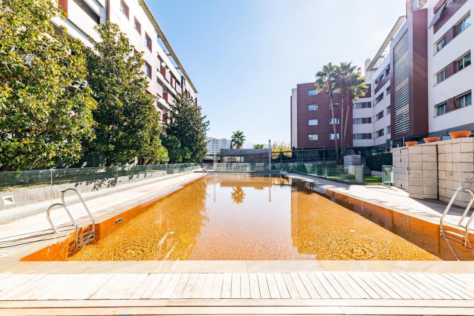 Tuguest Avenida De La Investigacion - Free Parking Apartment Granada Ngoại thất bức ảnh